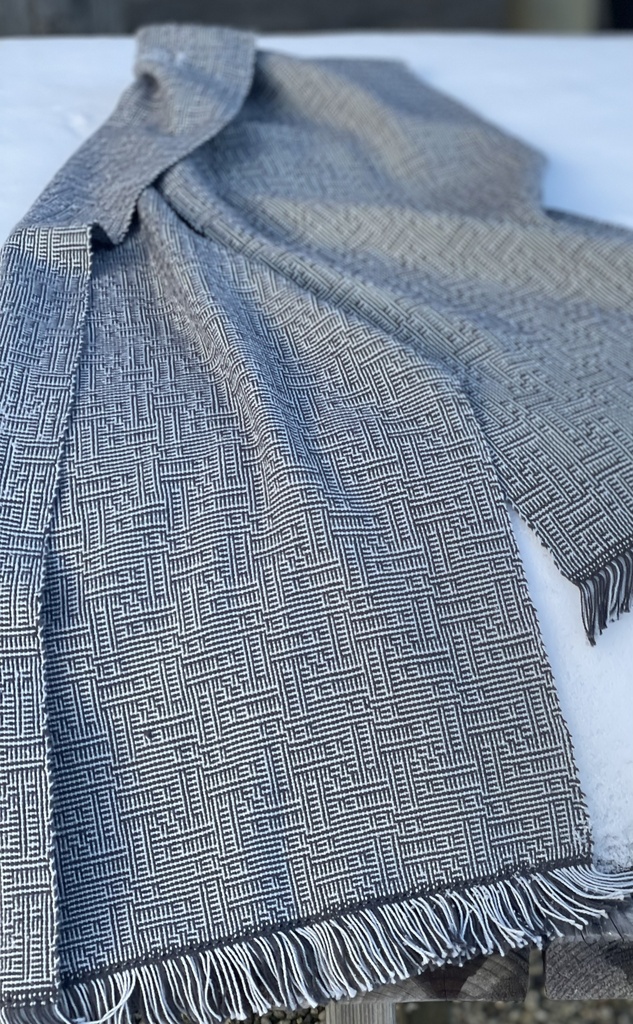 Organic Yarn  Weaving kit shawl Shadow - 8 shaft pattern (2 pieces)