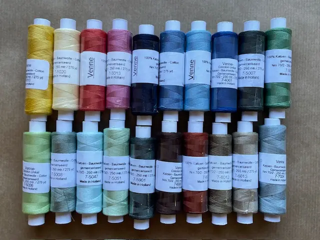 SALE: minispoelen 20 stuks katoen 70/2