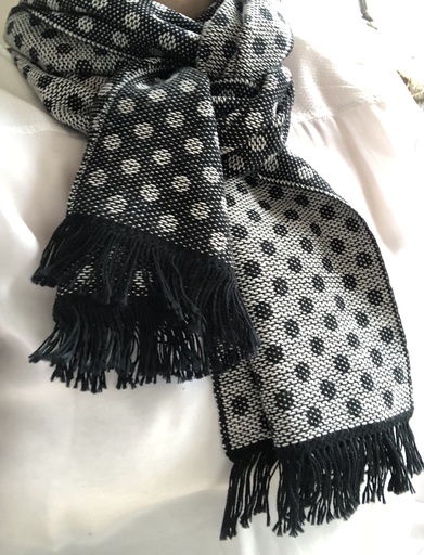 [WP-0107] Organic Yarn Weaving kit shawl Sixties black/white - 8 shaft pattern (2 pieces)